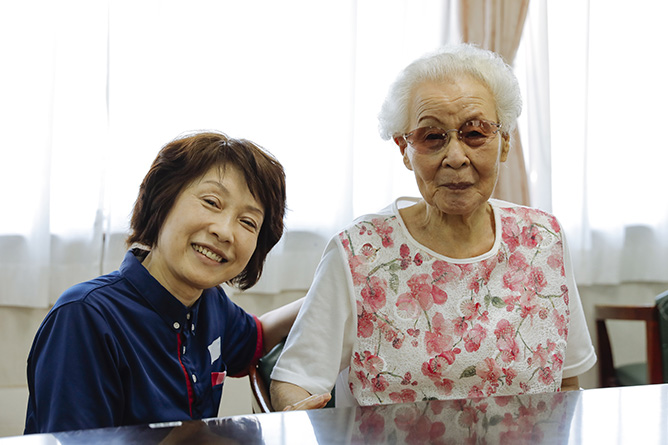 食堂・談話室での様子